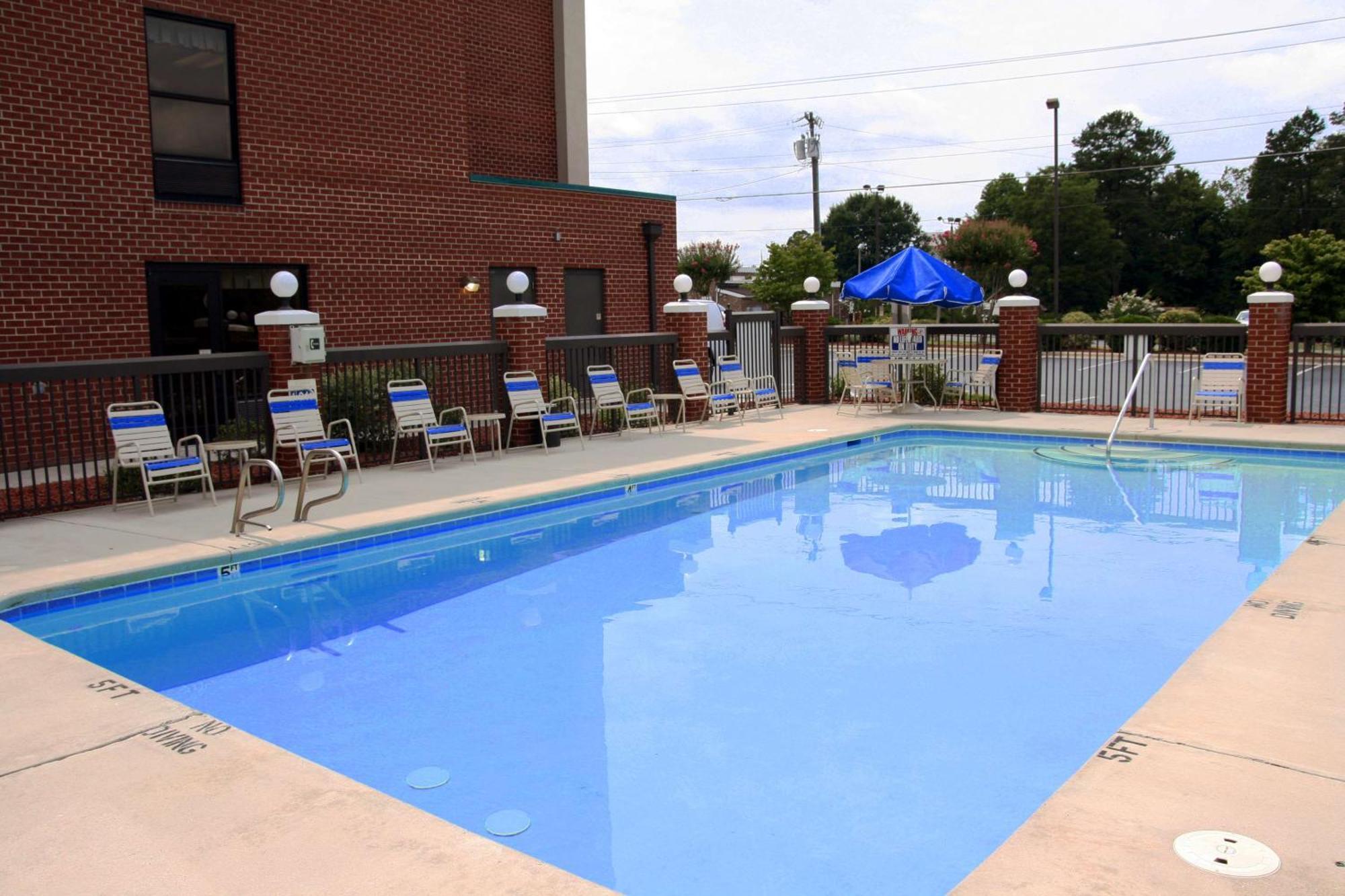 Hampton Inn High Point Archdale Экстерьер фото